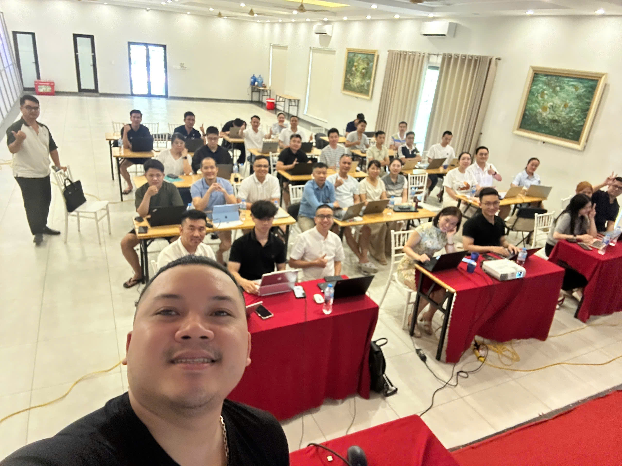 Hoạt động thực tiễn